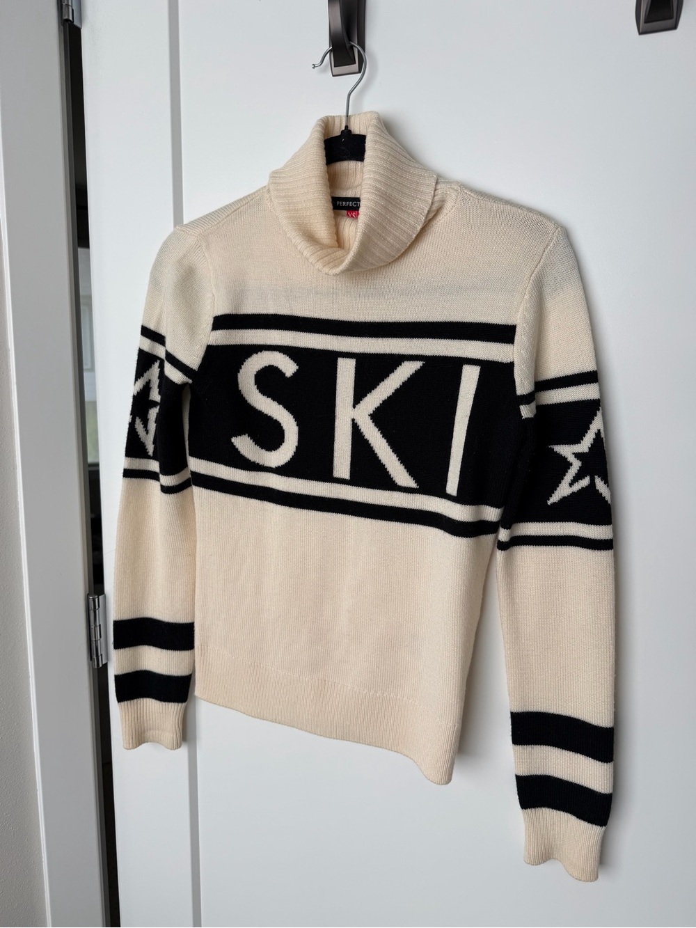 Perfect Moment Ivory and Black SKI Turtleneck Sweater